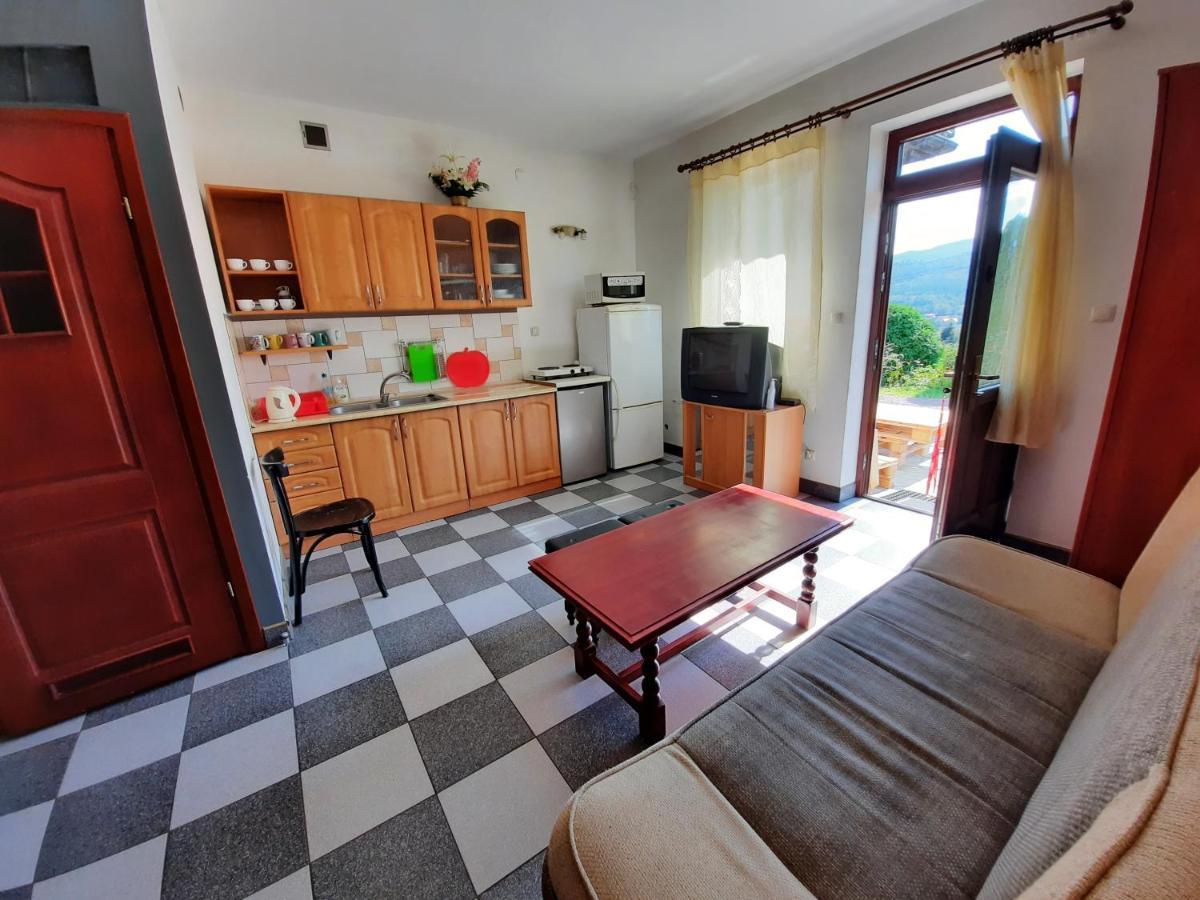 Noclegi W Ksiegarni Bielsko-Biala Exterior photo